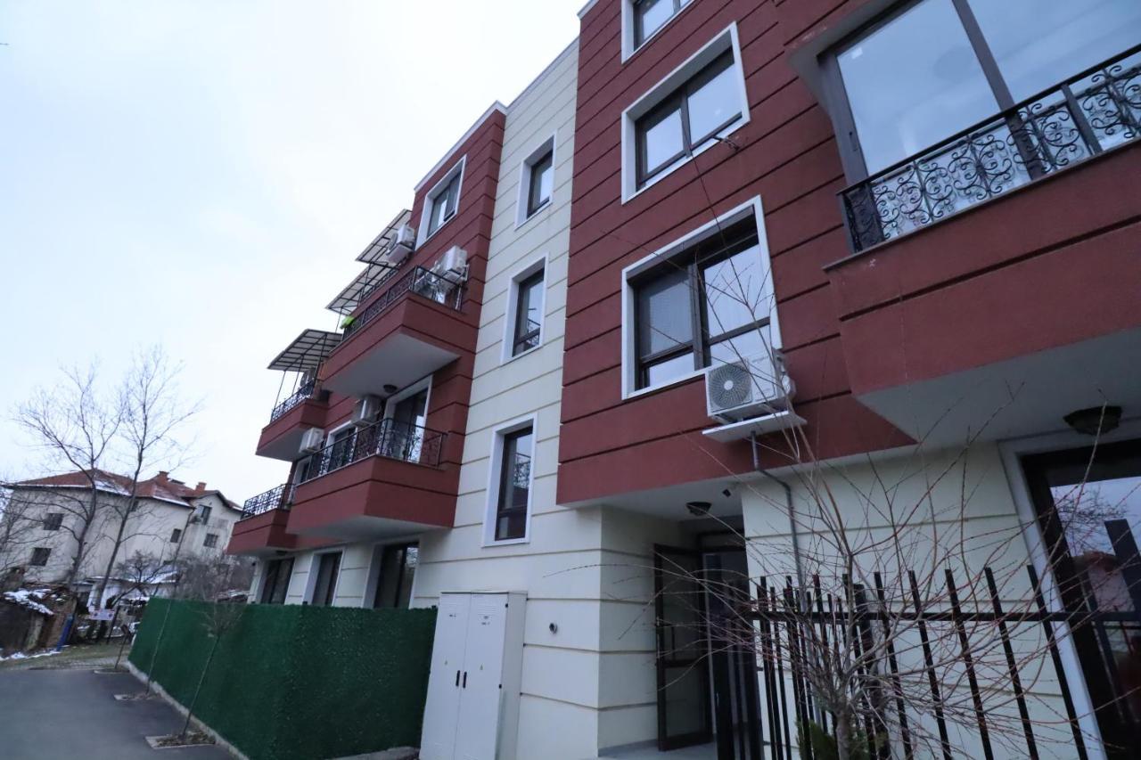 Green Gardens Apartment By Lmg Sofia Exterior photo